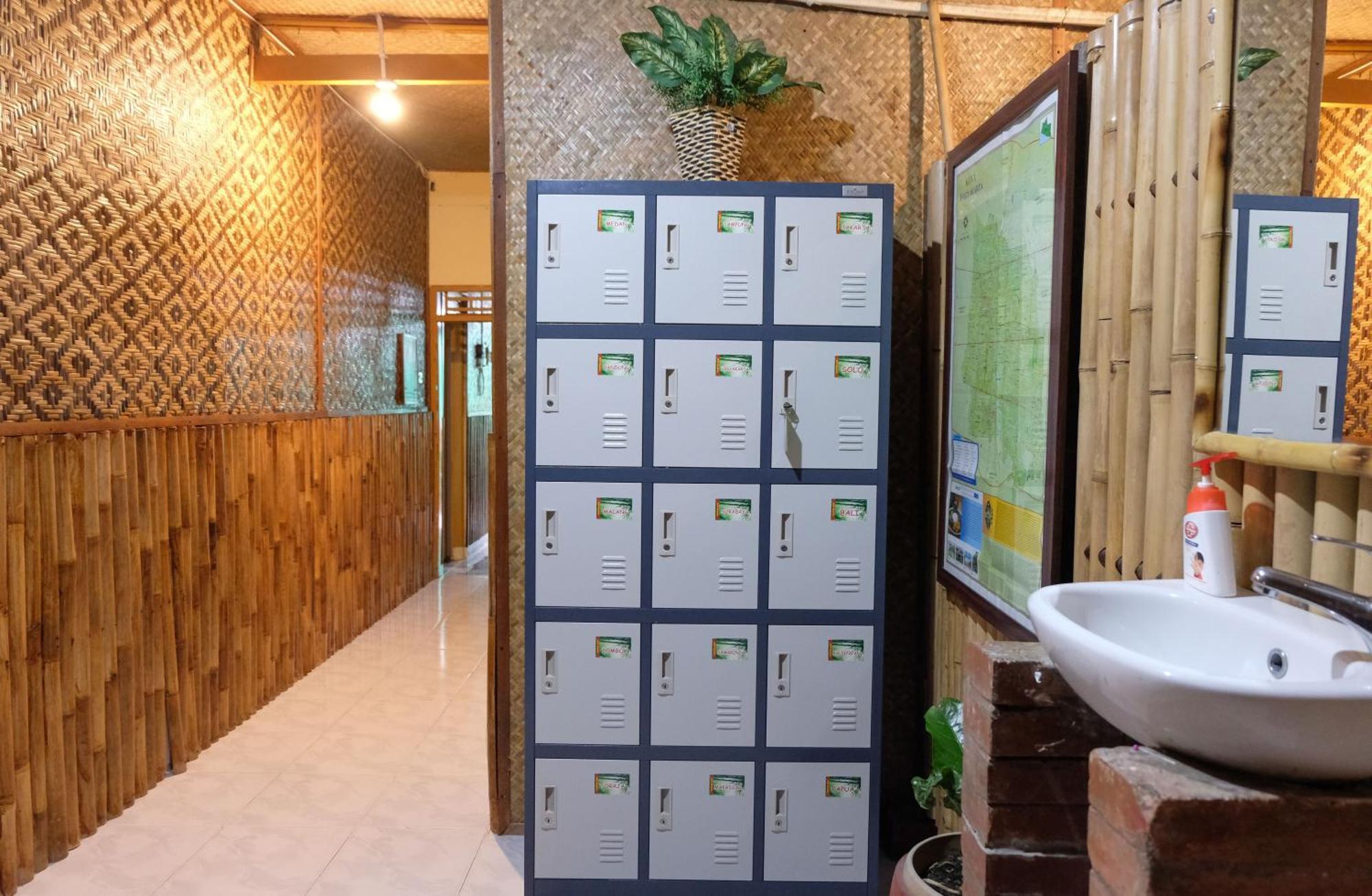 Glory Homestay Yogyakarta Bagian luar foto