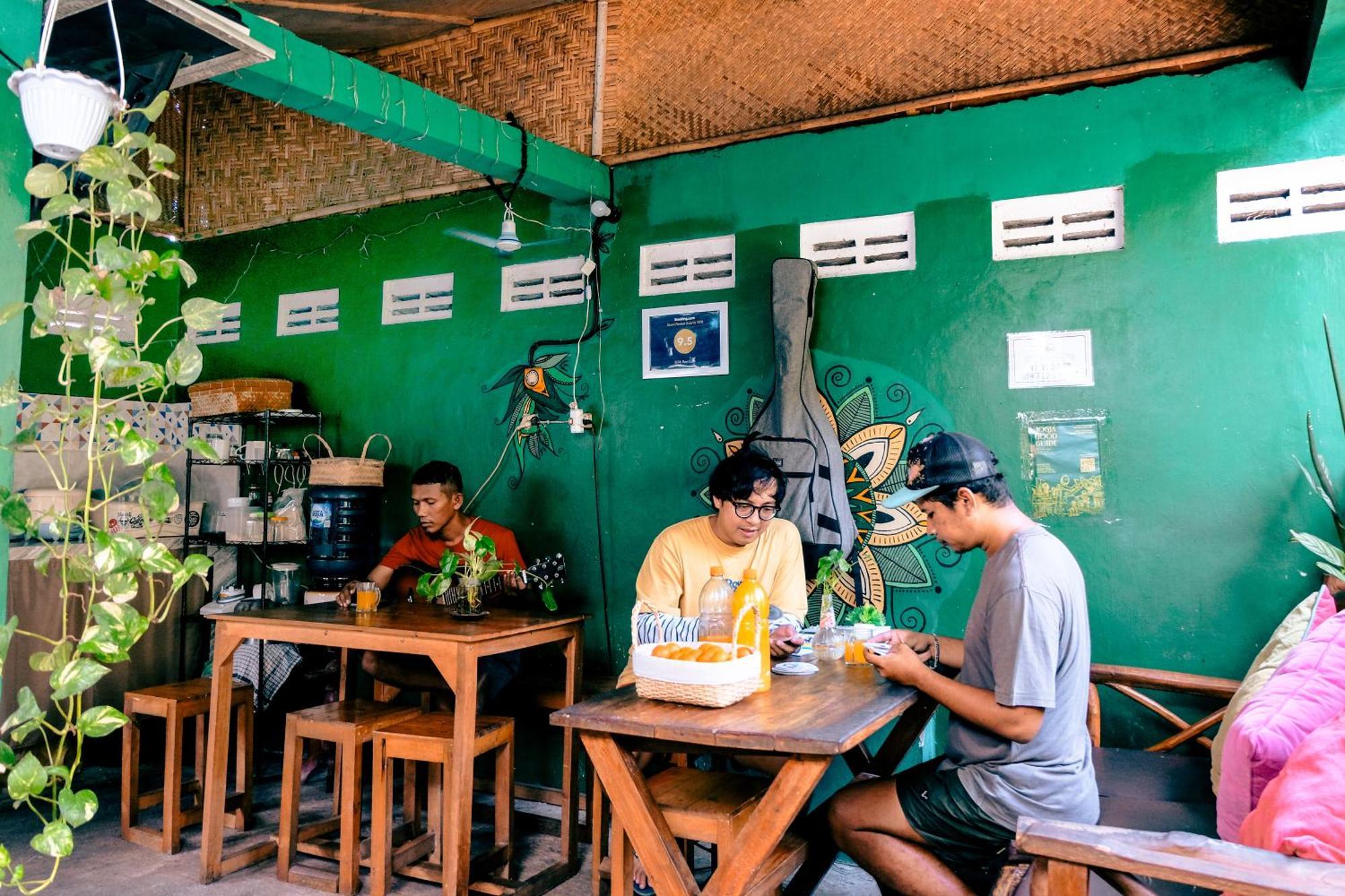 Glory Homestay Yogyakarta Bagian luar foto