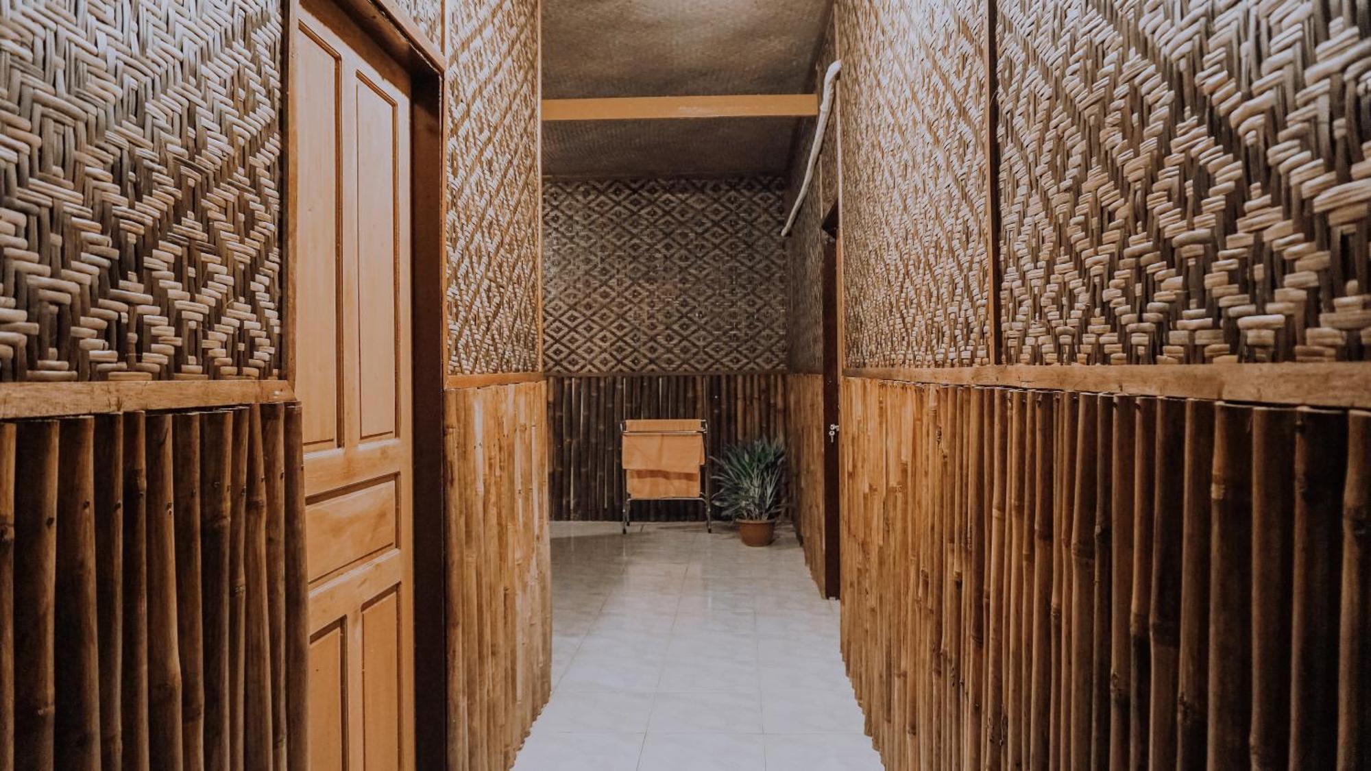 Glory Homestay Yogyakarta Bagian luar foto
