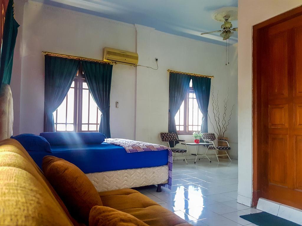 Glory Homestay Yogyakarta Bagian luar foto