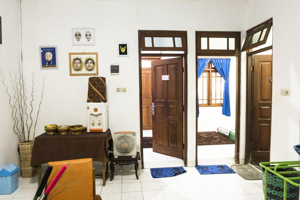 Glory Homestay Yogyakarta Bagian luar foto