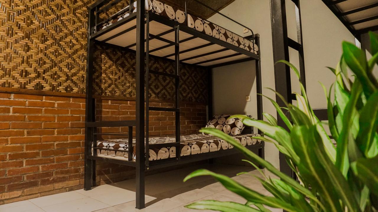 Glory Homestay Yogyakarta Bagian luar foto