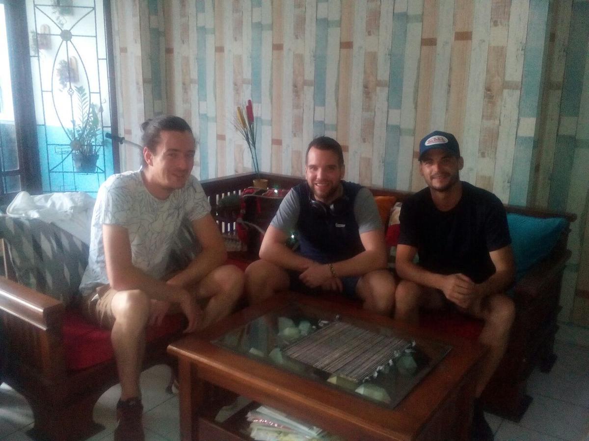 Glory Homestay Yogyakarta Bagian luar foto
