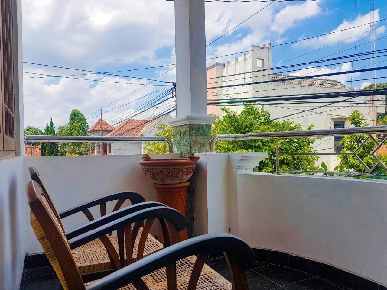 Glory Homestay Yogyakarta Bagian luar foto