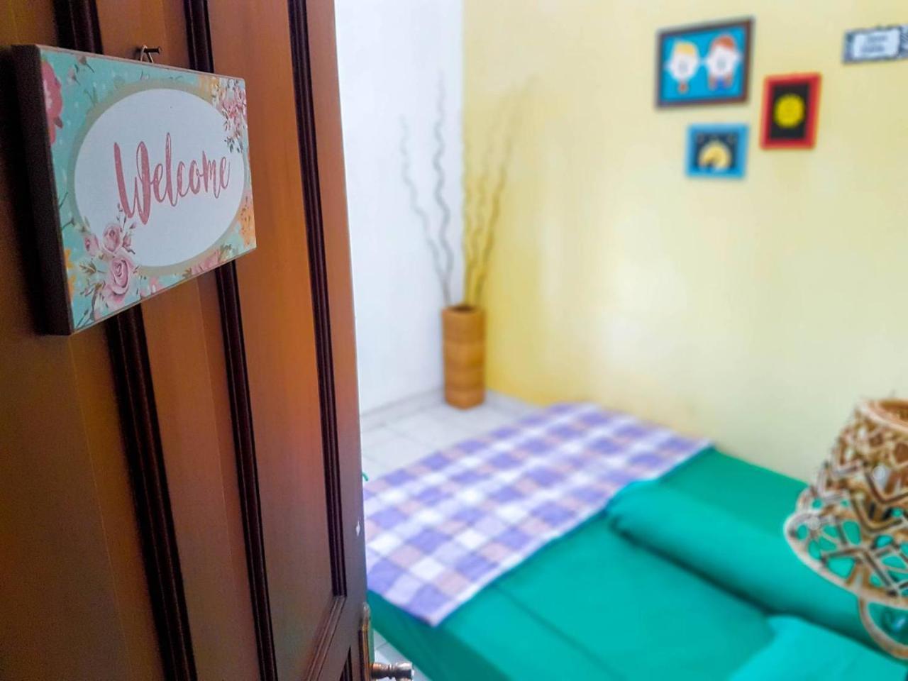 Glory Homestay Yogyakarta Bagian luar foto