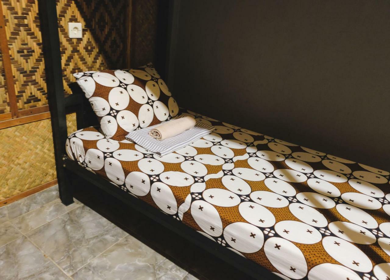 Glory Homestay Yogyakarta Bagian luar foto